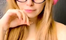 nerdy-amateur-babe-flaunting-her-amazing-big-tits-on-webcam